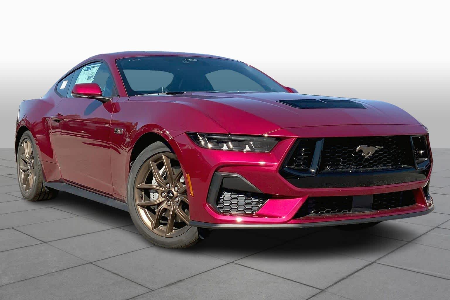 2025 Ford Mustang GT Image 3 of 16