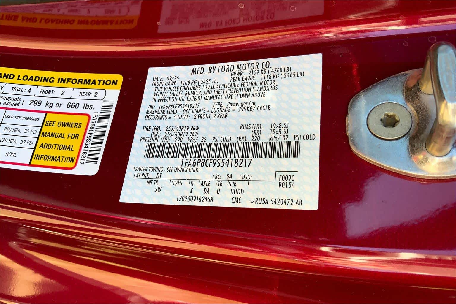 2025 Ford Mustang GT Image 12 of 16