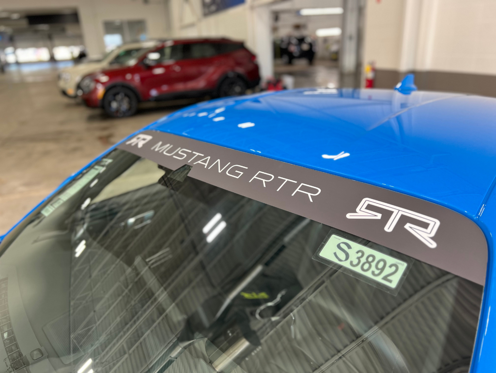 Vehicle image 18 of 28