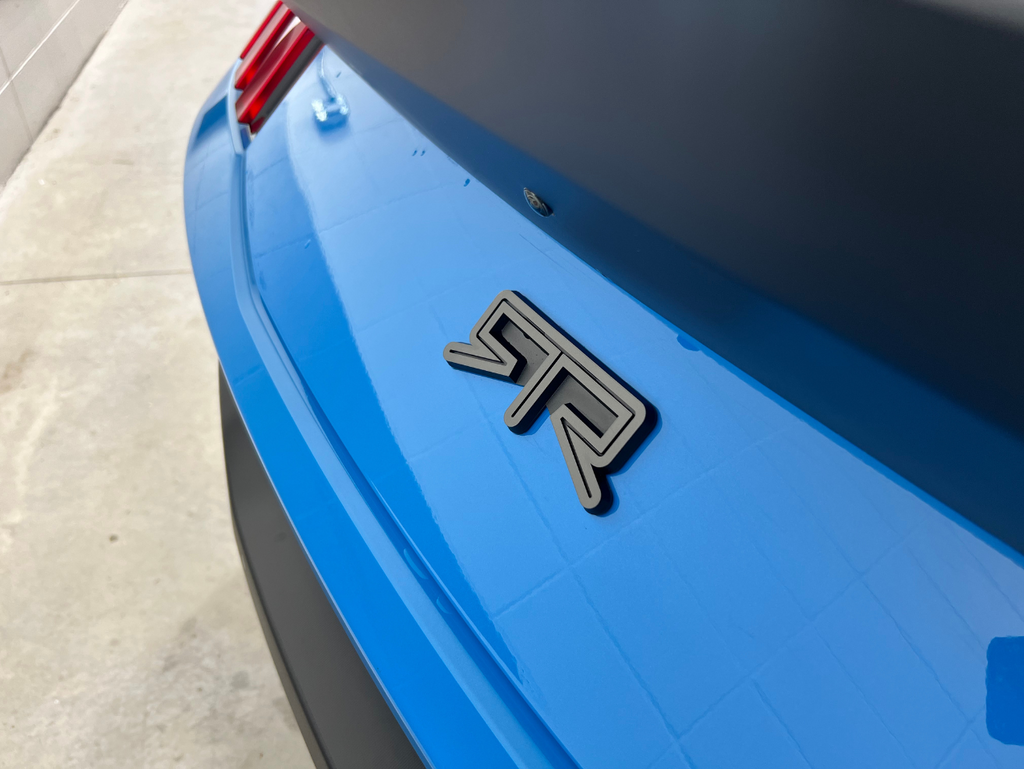 Vehicle image 17 of 28