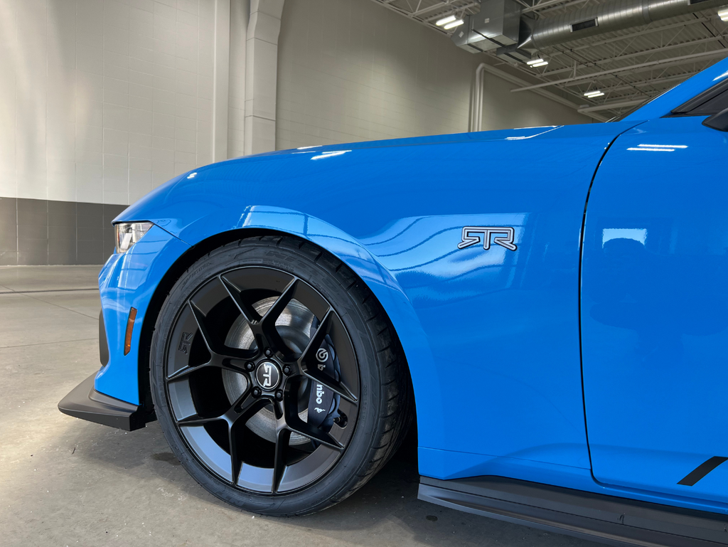 Vehicle image 13 of 28