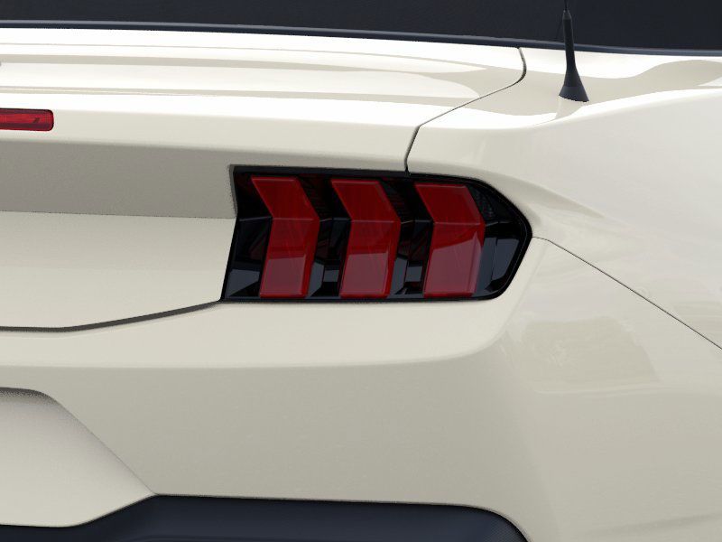 Vehicle image 21 of 25