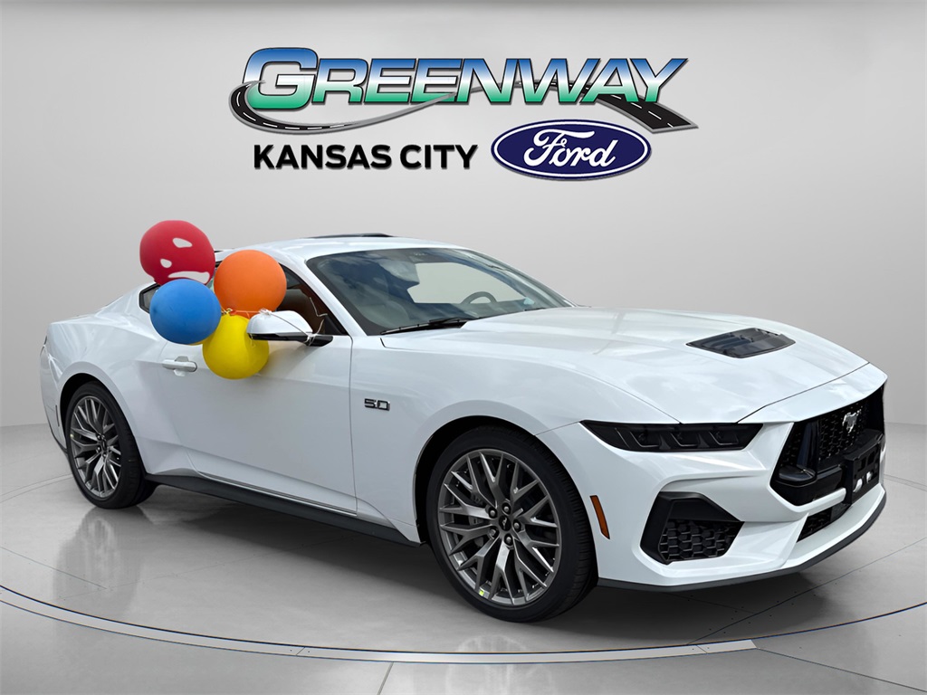 2025 Ford Mustang GT Premium Image 3 of 34