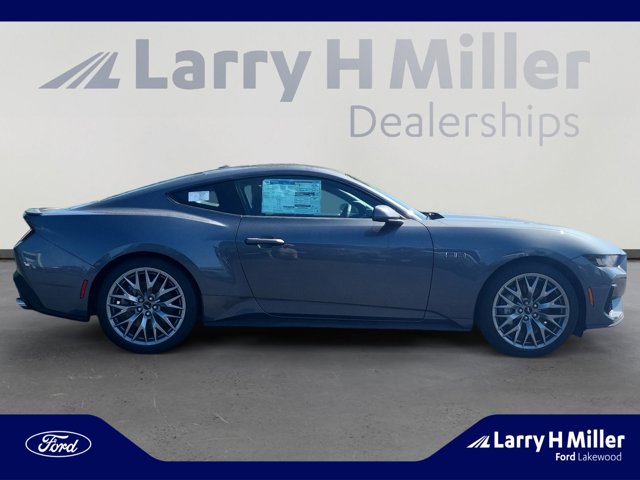 2025 Ford Mustang GT Premium Image 4 of 34