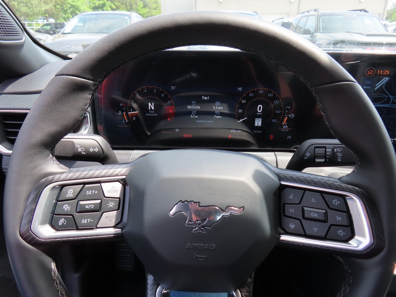 Vehicle image 17 of 41