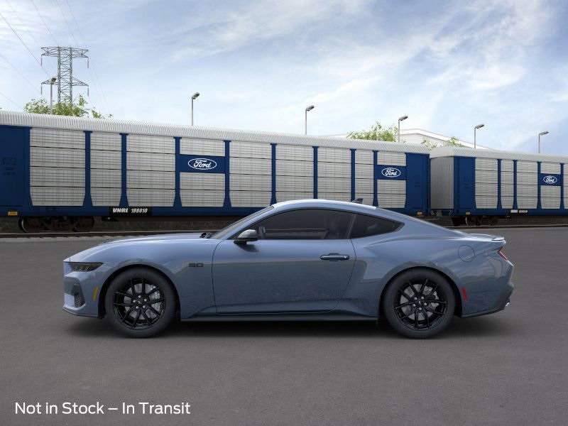 Vehicle image 13 of 41