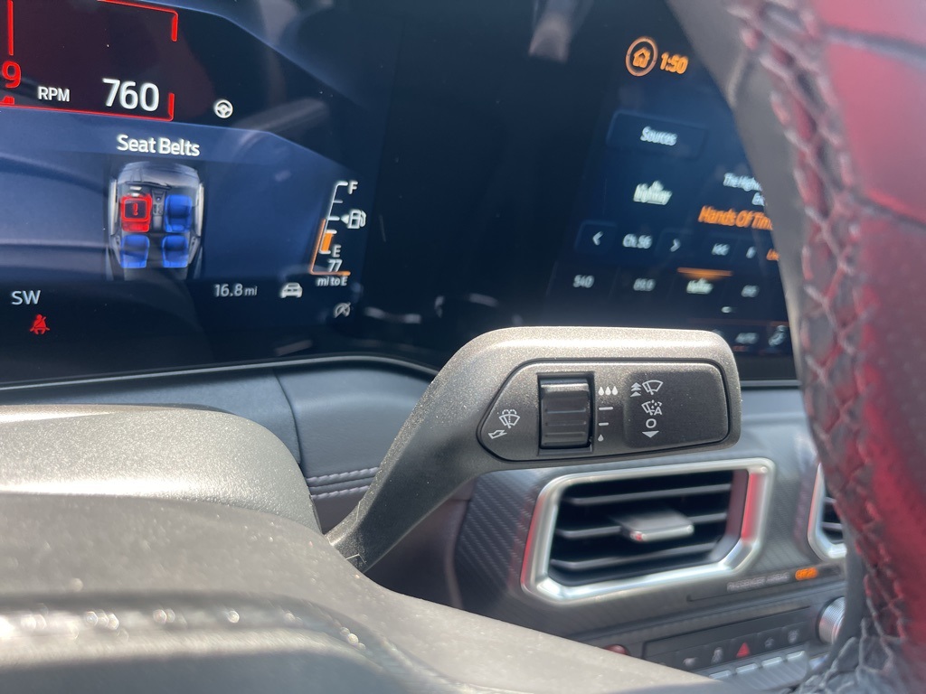 Vehicle image 15 of 33