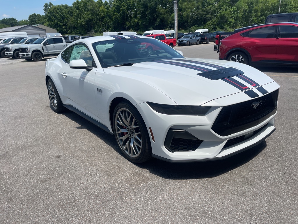 Vehicle image 4 of 33