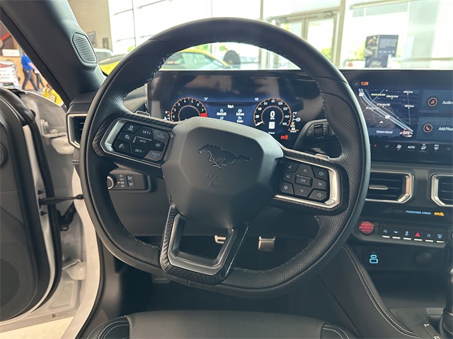 Vehicle image 15 of 45