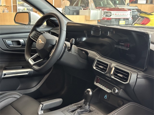 Vehicle image 34 of 45