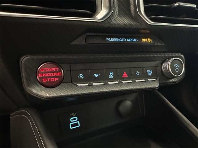 Vehicle image 23 of 45