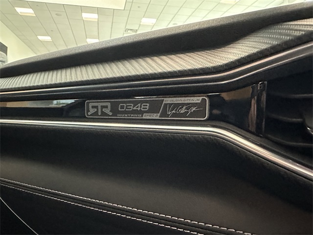 Vehicle image 39 of 45