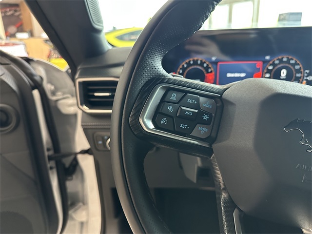 Vehicle image 29 of 45