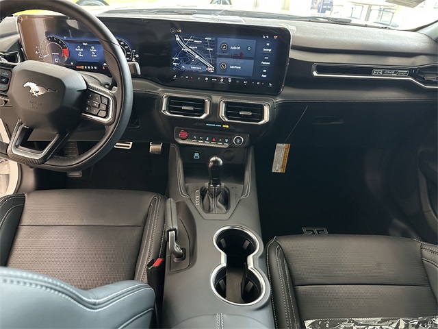 Vehicle image 16 of 45