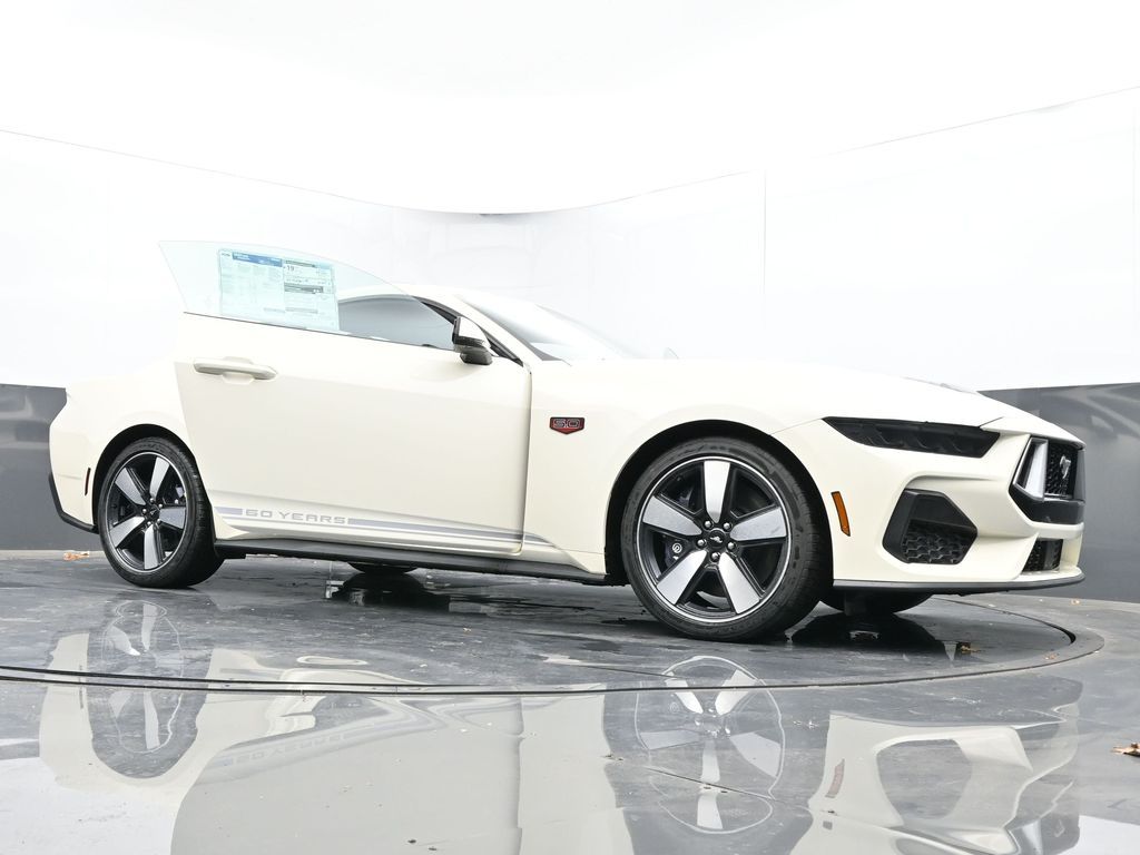 Vehicle image 9 of 62
