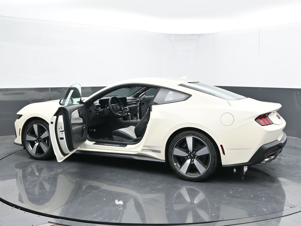 Vehicle image 59 of 62