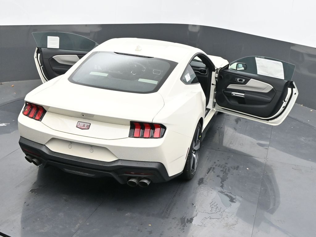 Vehicle image 24 of 62