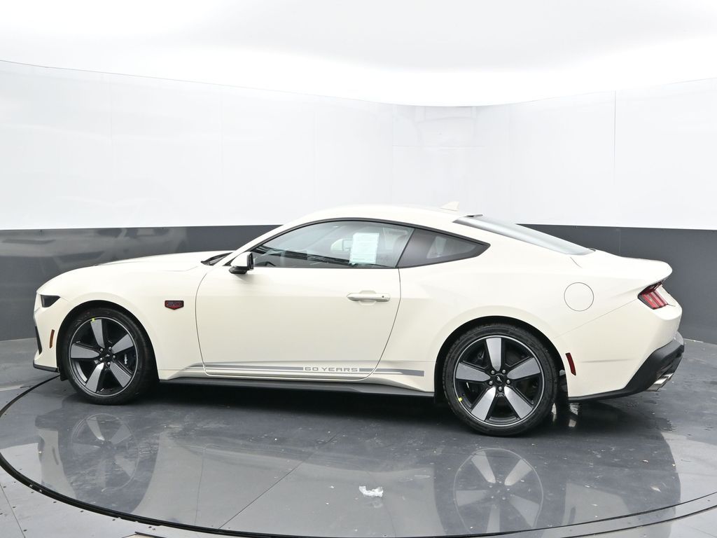 Vehicle image 36 of 62