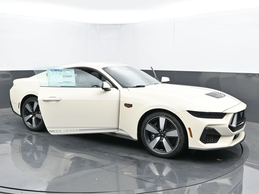 Vehicle image 15 of 62