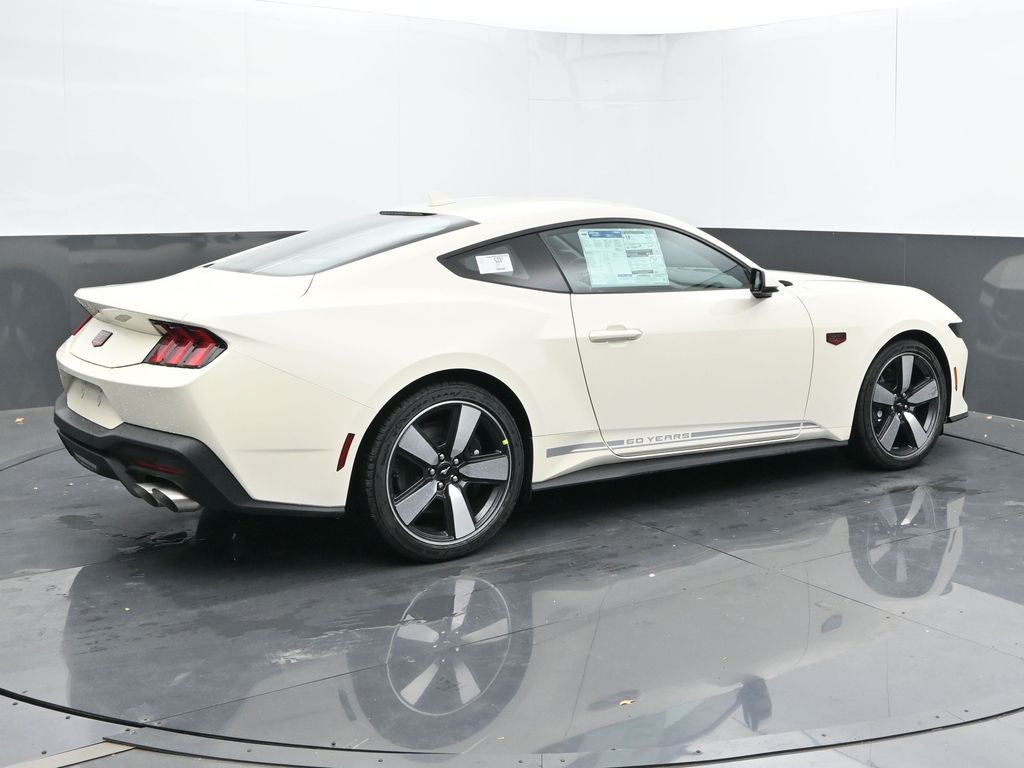 Vehicle image 26 of 62
