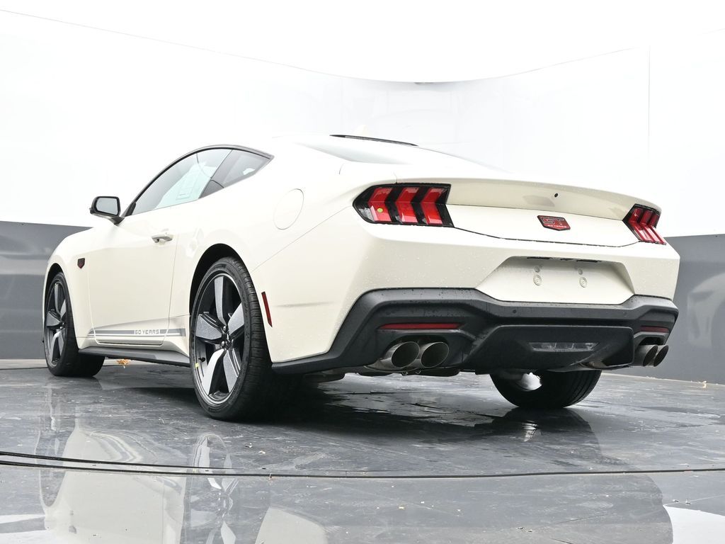 Vehicle image 40 of 62