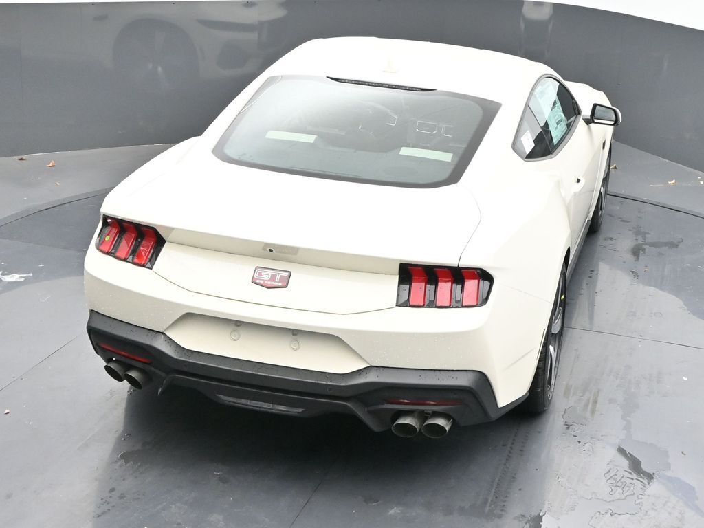 Vehicle image 25 of 62