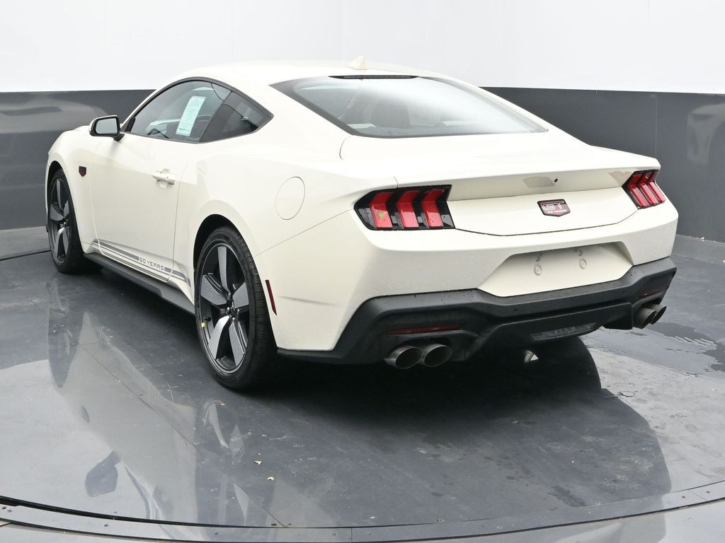 Vehicle image 38 of 62