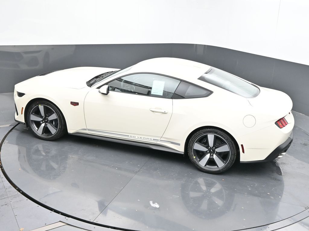 Vehicle image 39 of 62