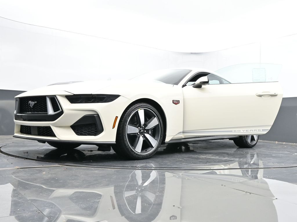 Vehicle image 5 of 62