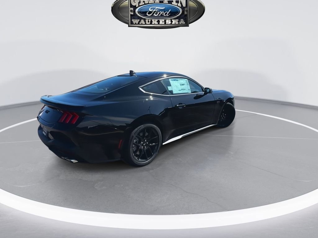Vehicle image 7 of 26