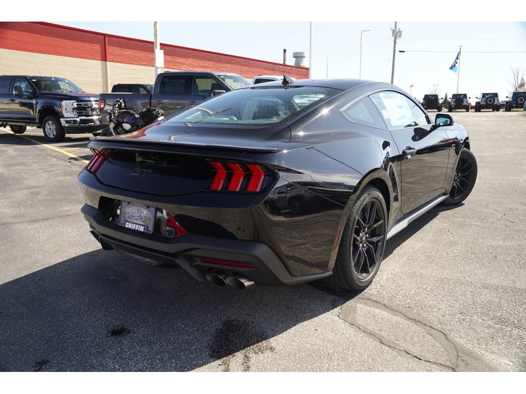 Vehicle image 8 of 26