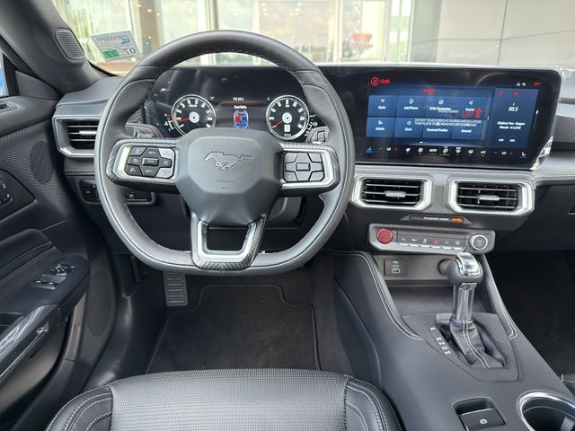 2025 Ford Mustang GT Premium Image 13 of 35