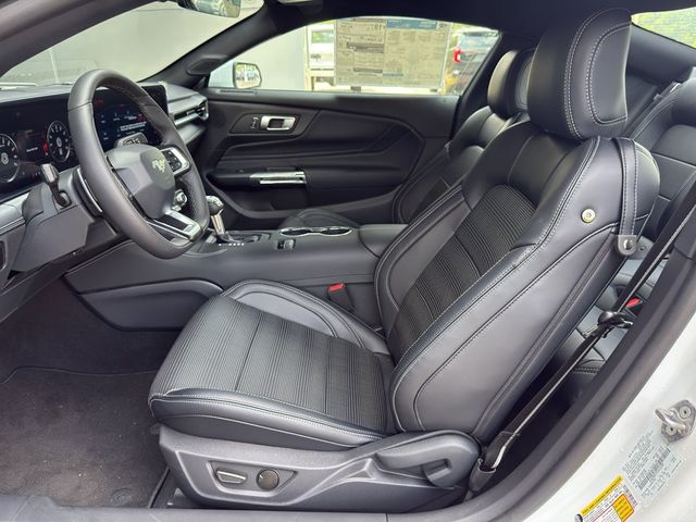 2025 Ford Mustang GT Premium Image 12 of 35