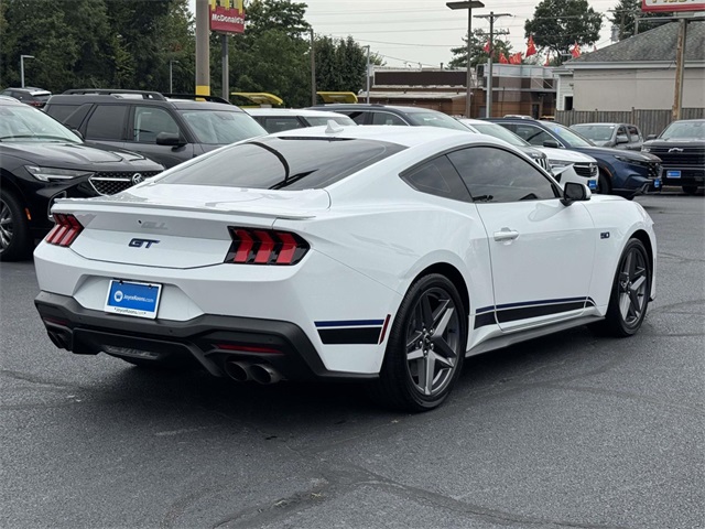 2025 Ford Mustang GT Premium Image 3 of 29