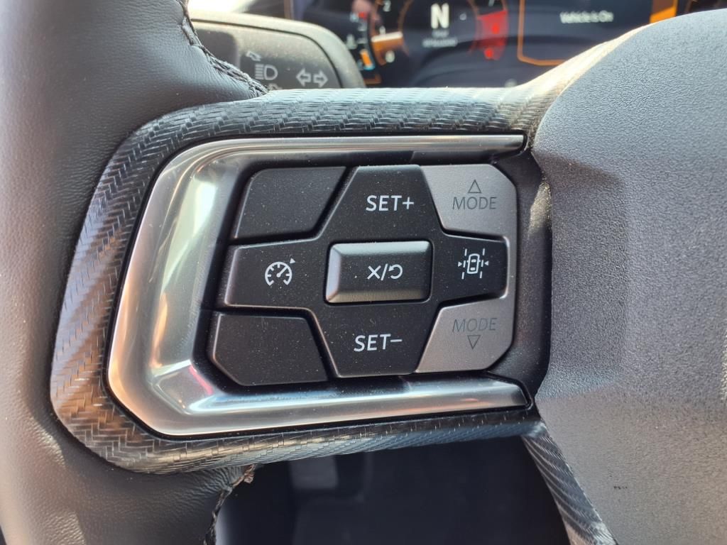 Vehicle image 22 of 30