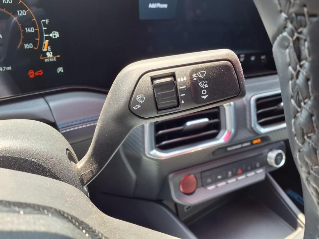 Vehicle image 24 of 30