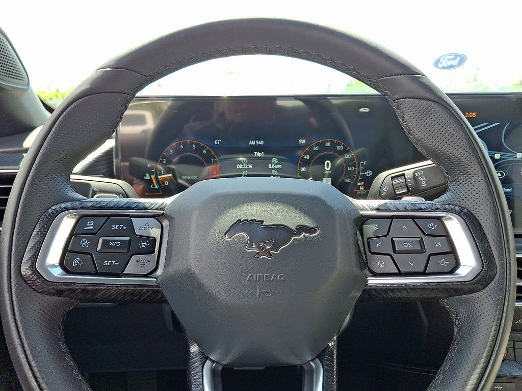 Vehicle image 9 of 10