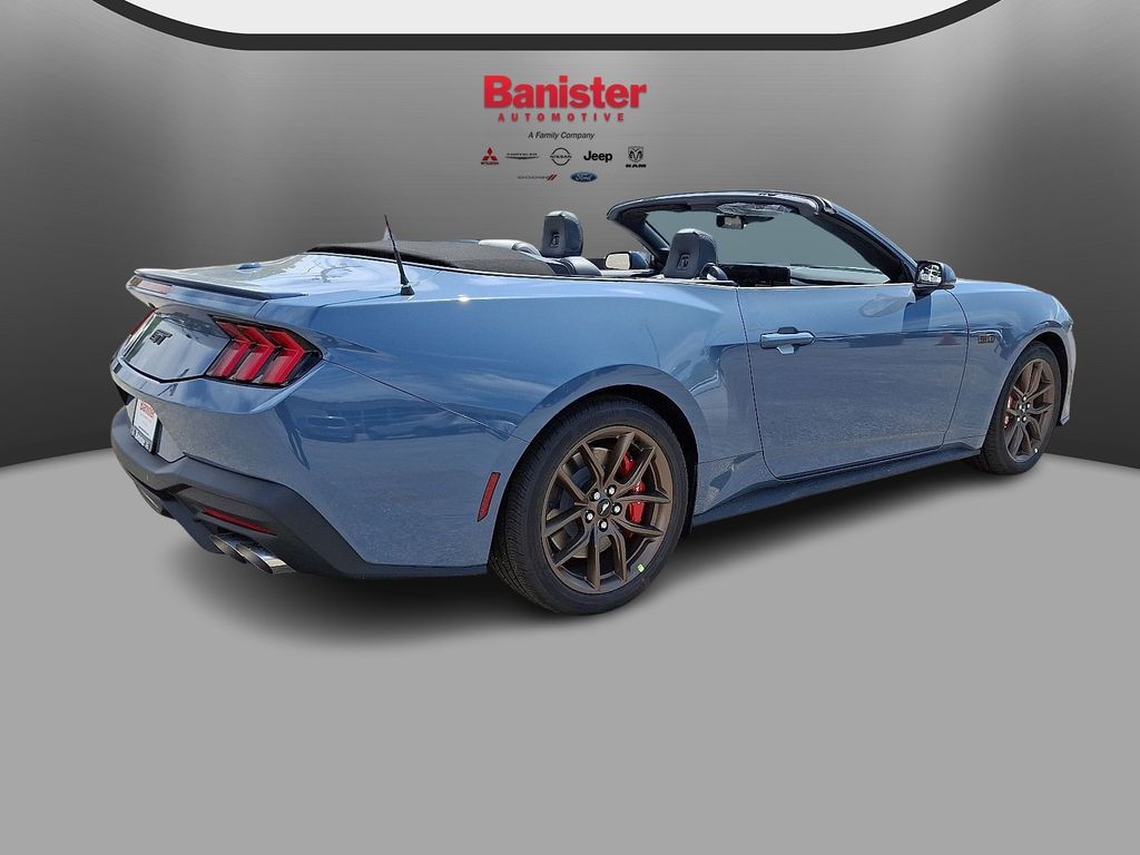 Vehicle image 4 of 10