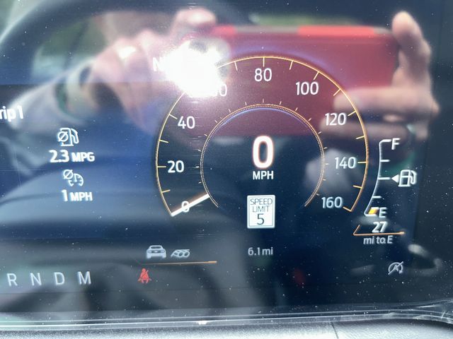 Vehicle image 11 of 33