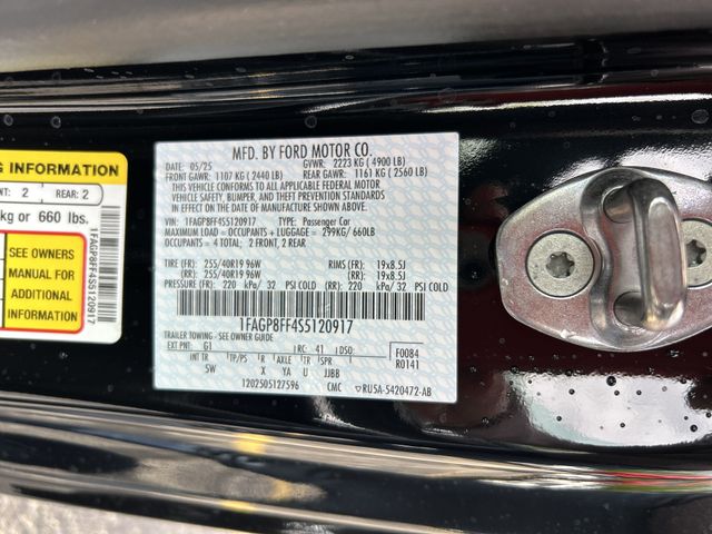 Vehicle image 32 of 33