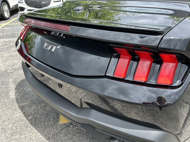 Vehicle image 29 of 33