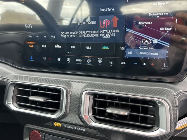 Vehicle image 21 of 33
