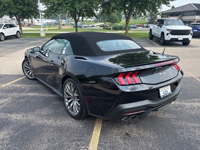 Vehicle image 5 of 28
