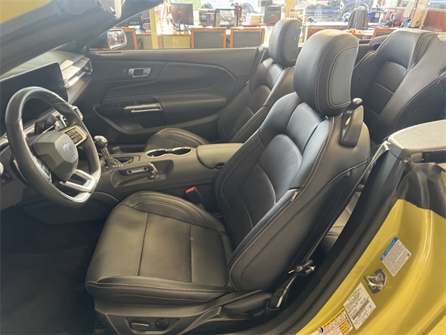 2025 Ford Mustang GT Premium Image 7 of 23