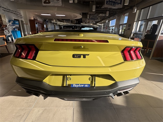 2025 Ford Mustang GT Premium Image 3 of 23