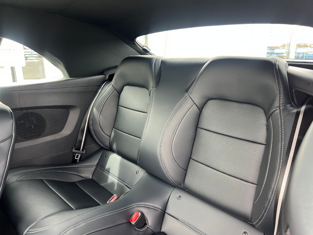 Vehicle image 14 of 26