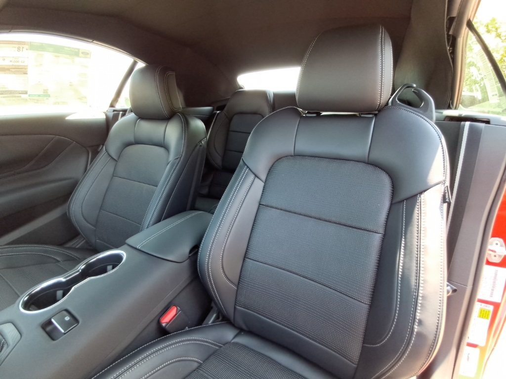 Vehicle image 8 of 23