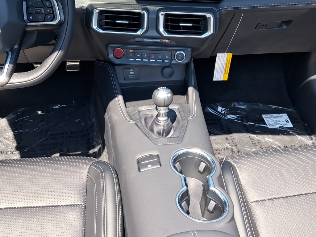 Vehicle image 16 of 23