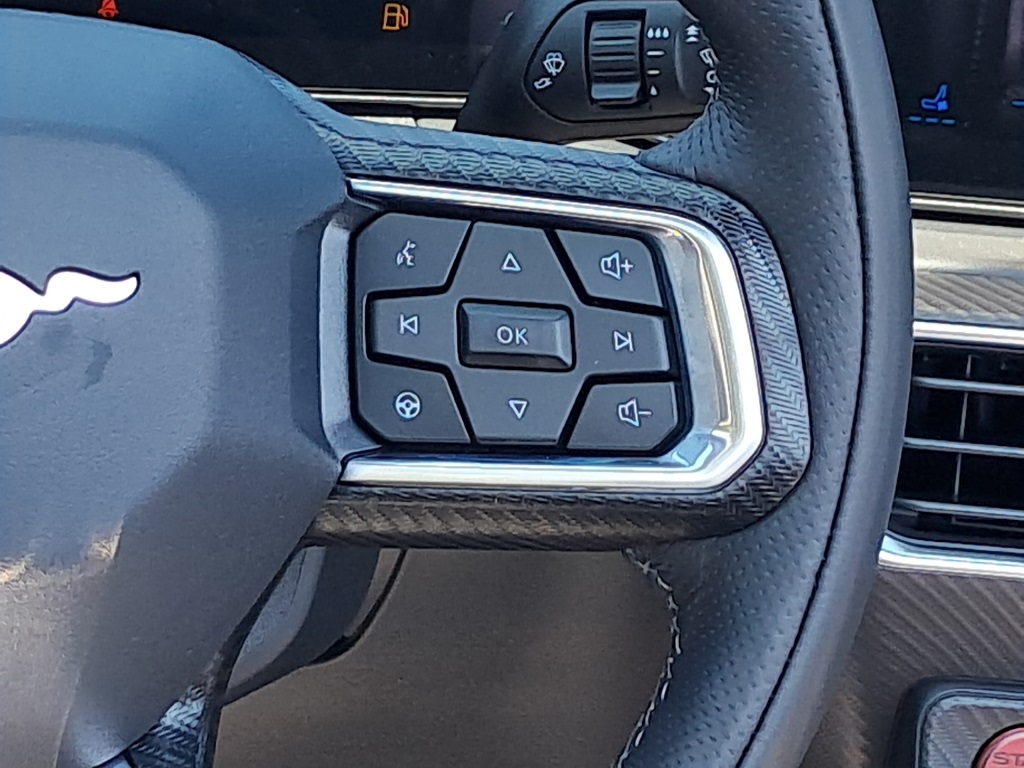 Vehicle image 20 of 23