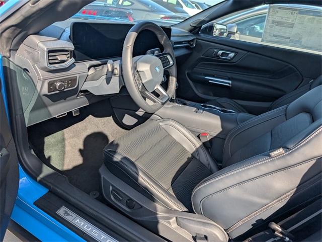 2025 Ford Mustang GT Premium Image 10 of 12